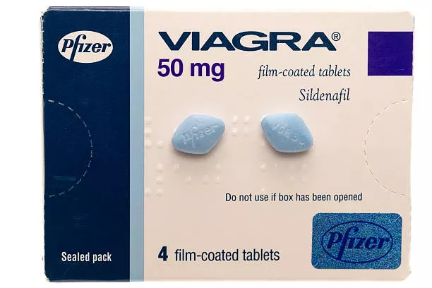 品牌藥威而鋼:由輝瑞公司(Pfizer)製造,這是原版威而鋼,通常較為昂貴。